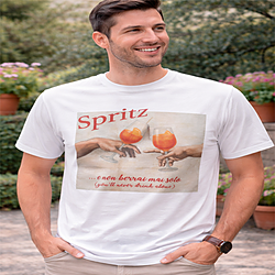 Uomo in T-shirt a tema spritz